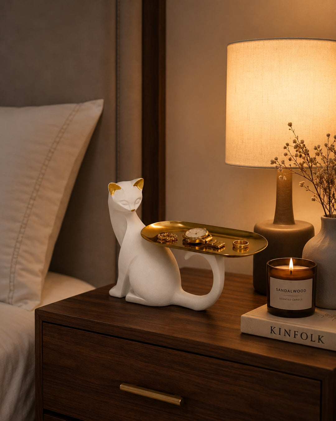 Luxury White Cat Decorative Tray | Modern Resin Jewelry Holder & Tabletop Organizer